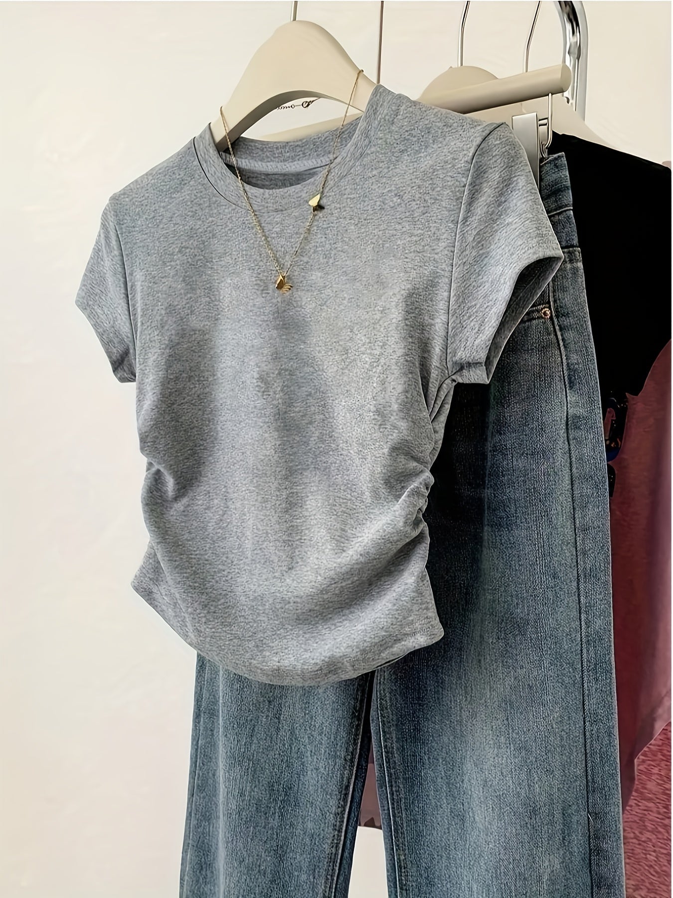 Elegant Solid Color Ruched Short Sleeve T-Shirt for - Versatile Casual Top with "I'm Not Old I'm Unique" Graphic, Perfect for Spring/Summer, Casual Wear | Ruched Design | Construction, T Shirts