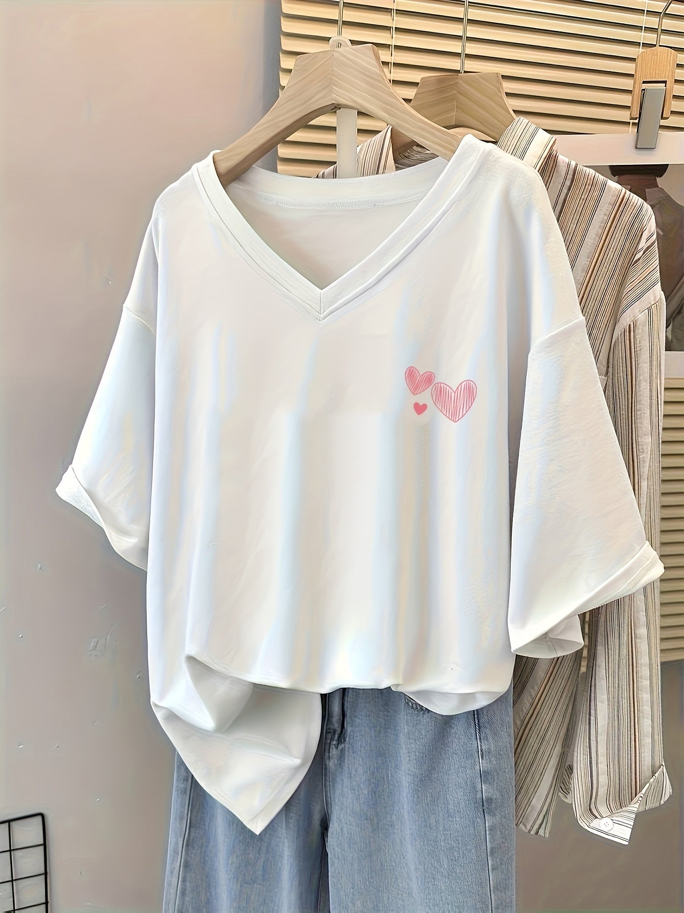 Women'S Y2K Style White V-Neck Short Sleeve T-Shirt - Casual Loose Fit, Half Sleeve, High Stretch, Cartoon Heart Print, Perfect for Spring/Summer/Fall, Versatile Casual Top, Everyday Tshirt | Y2K Fashion | Highstretch Fabric