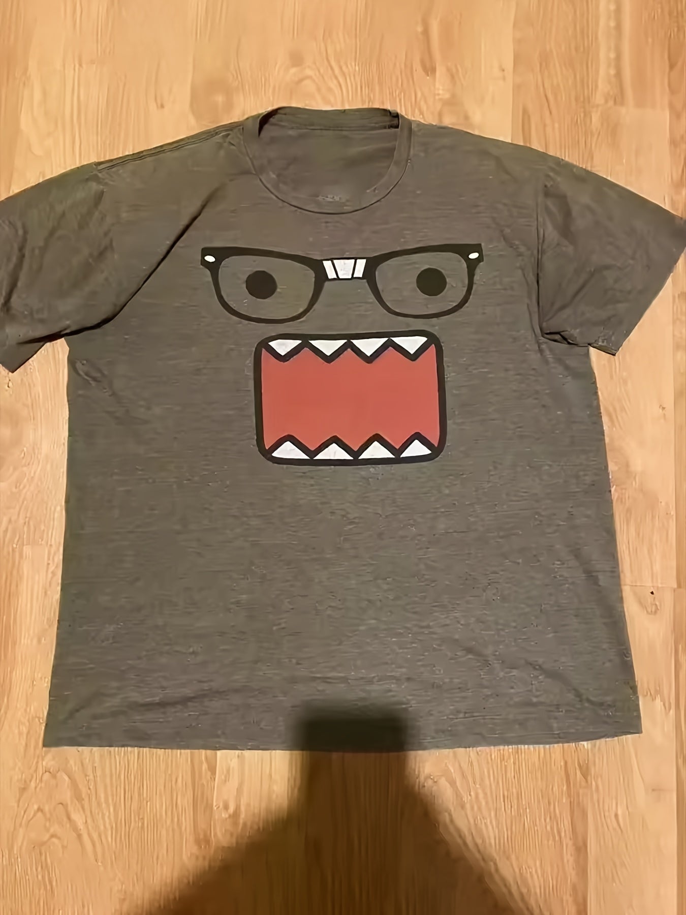 Women's Y2K Anime Graphic T-Shirt - Brown Casual Streetwear Tee, Machine Washable Loose Fit Top for Everyday & Themed Events, Street Style Clothing, Cartoon Print Shirt, Durable Casualwear, Comfortable Fabric