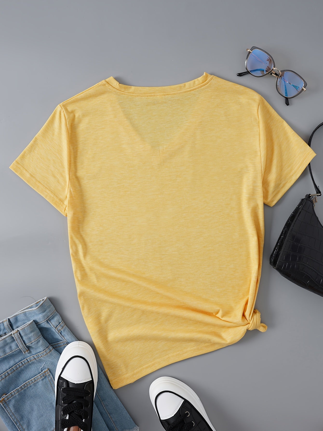 Women'S Casual V-Neck T-Shirt with Funny "Is That You Bro?" Potato & Fries Graphic - Soft Blue Short Sleeve Tee for Casual Attire, Ladies T Shirts
