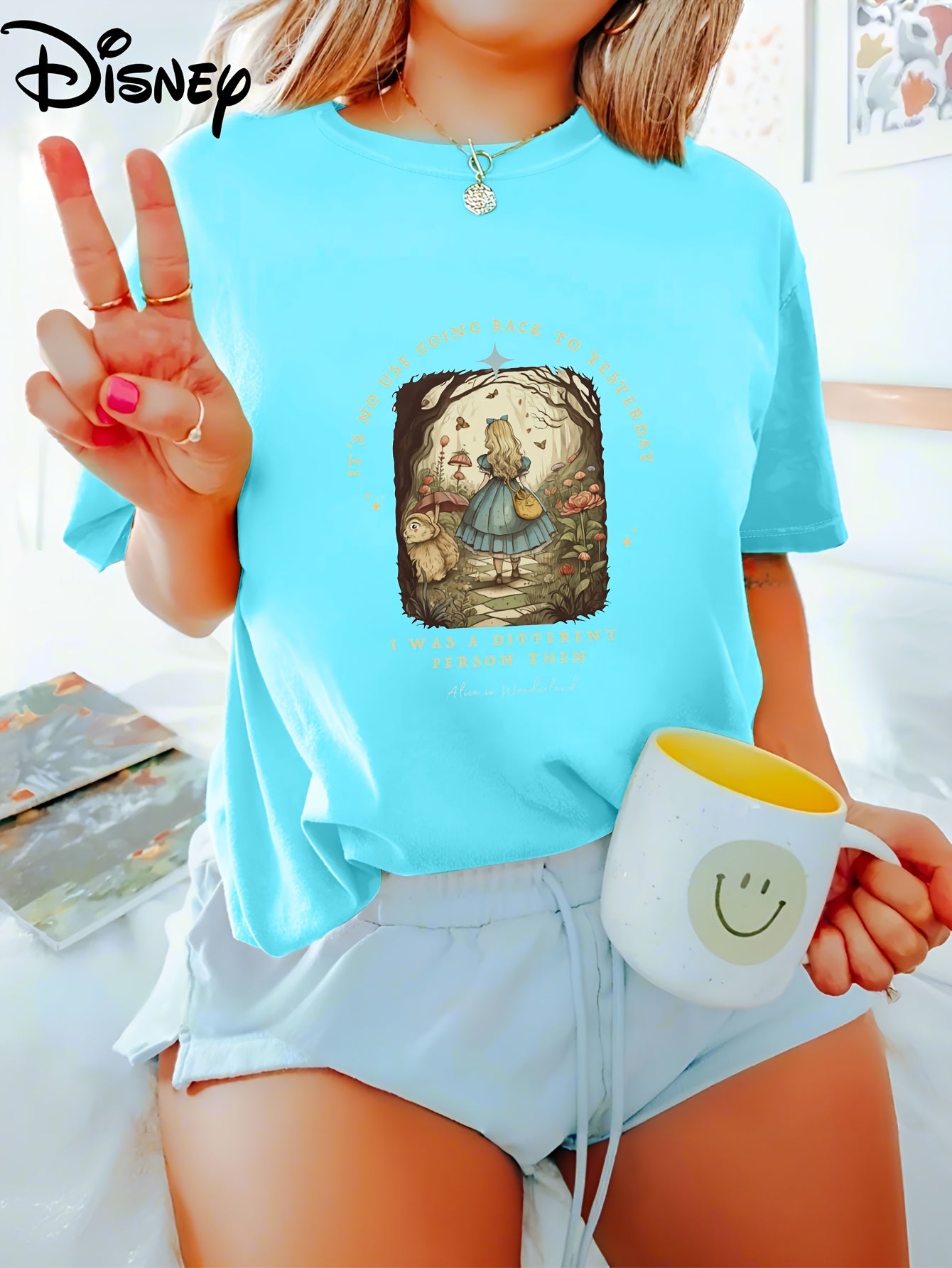 [Vintage Alice Tee] Vintage Lightweight Alice in Wonderland Graphic Tee | Casual Short-Sleeve Shirt with Storybook Design, Everyday Comfort, Machine Washable Polyester, Spring/Summer/Fall Wear