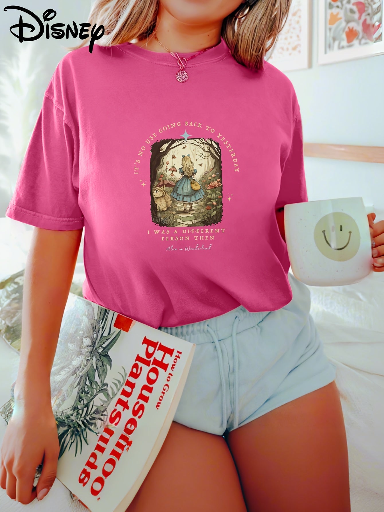 [Vintage Alice Tee] Vintage Lightweight Alice in Wonderland Graphic Tee | Casual Short-Sleeve Shirt with Storybook Design, Everyday Comfort, Machine Washable Polyester, Spring/Summer/Fall Wear